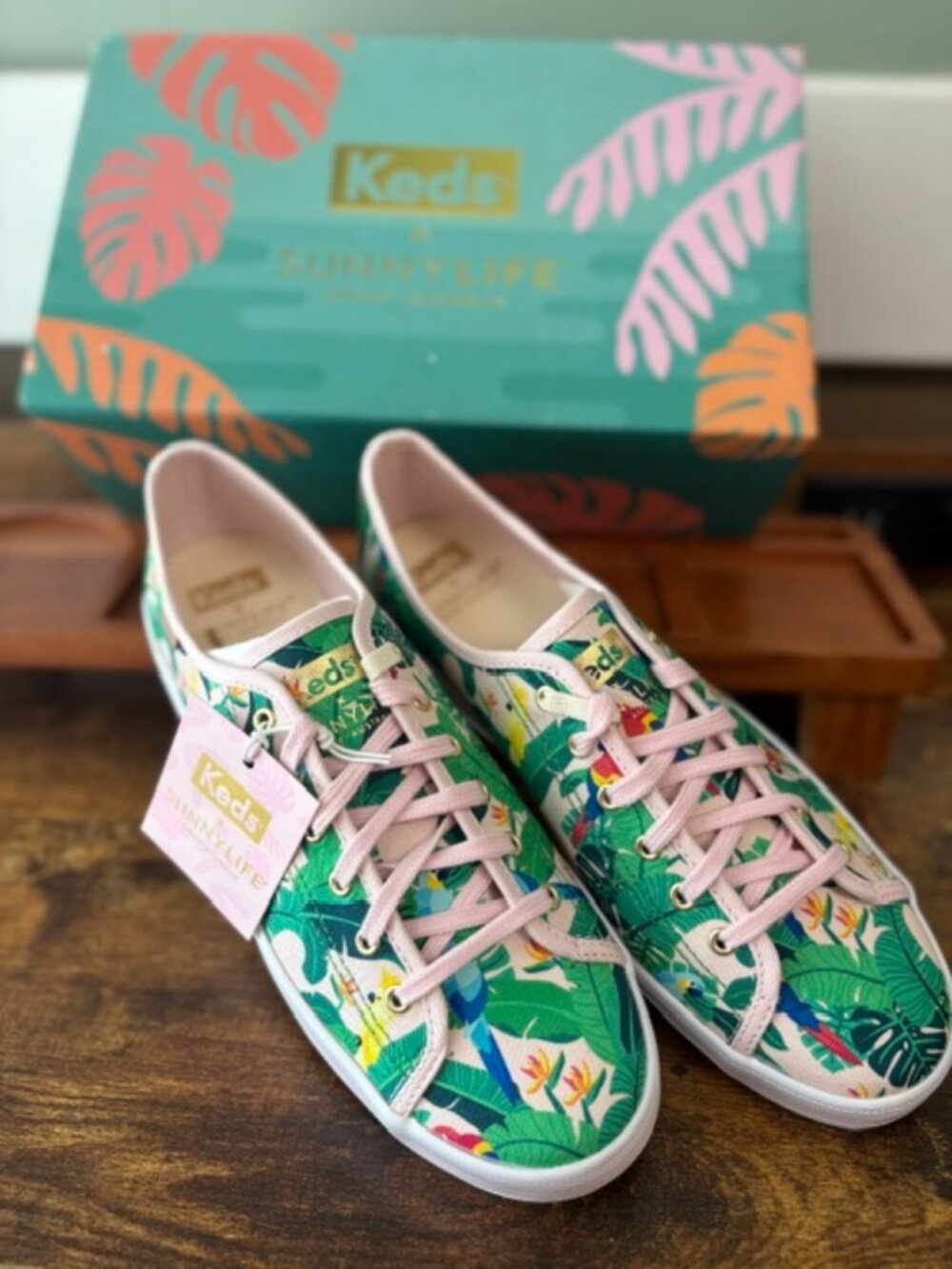 Keds Women's Size 8 Sunny Life Birds Kickstart Sneakers